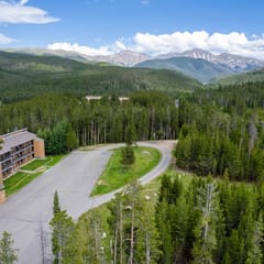 Beaver Village 17-12 (868130)