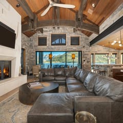 LP Lakefront House (1002478)