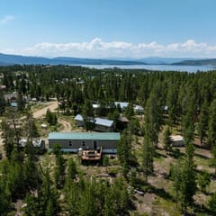 Zig Zag Retreat (952075)