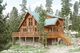 Shorewood Chalet (342701)
