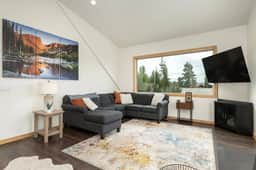 Timberwolf House (501275)
