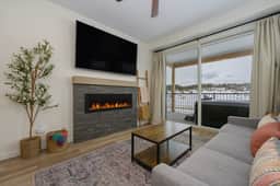 Sunnyside Flats 321-3 (822872)
