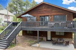 Charlie's Cabin (872851)