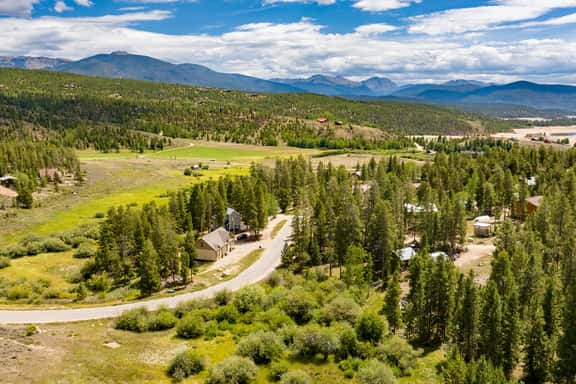 North Shore Mountain House (1138217) - Image 1