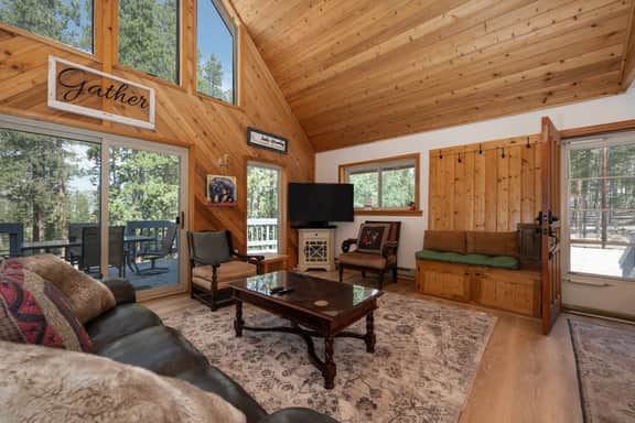 Red Fox Retreat (441003)