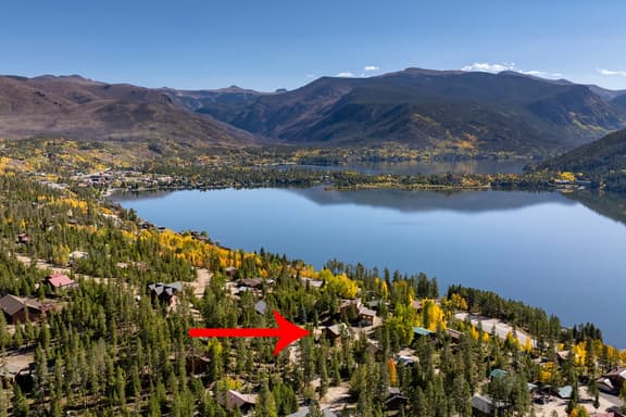 Shorewood Chalet (342701) - Image 1